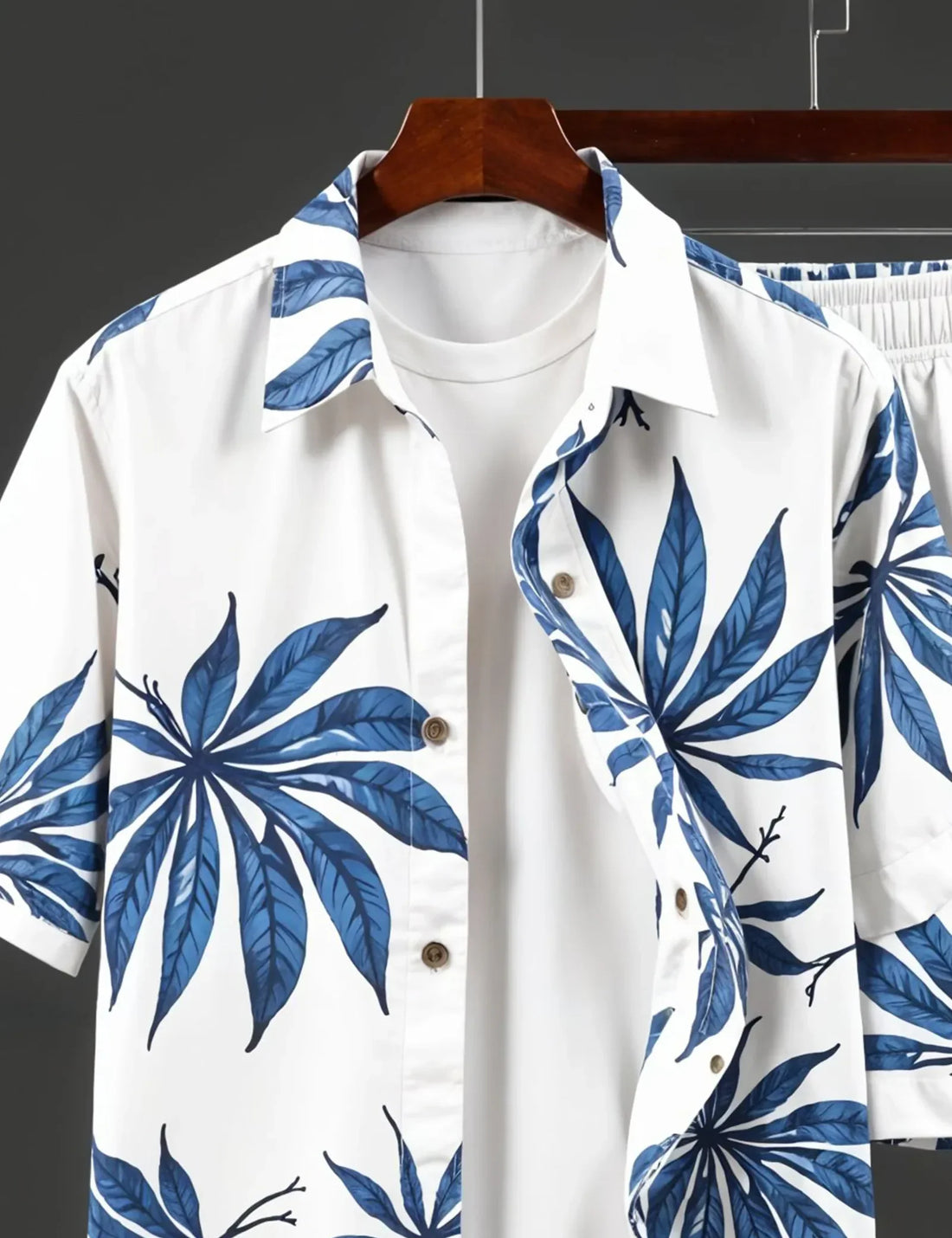 Men's Tropical Blue Leaf Print Shirt & Shorts Set ? Stylish Summer Beachwear Outfit